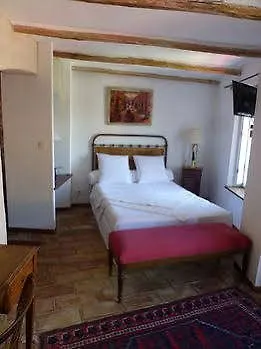 Bed & Breakfast Et Le Roc Sur L'orbieu